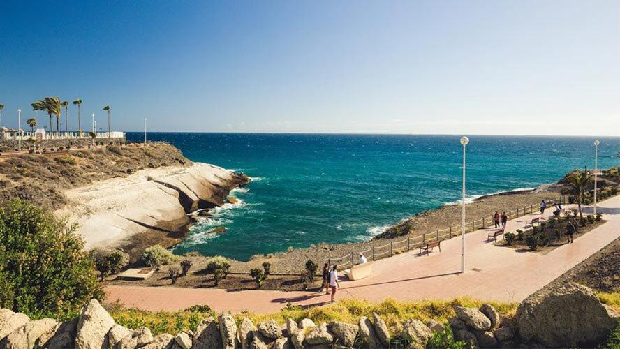 Playa Del Duque-Amazing Views 2 Bedroom Адехе Екстериор снимка